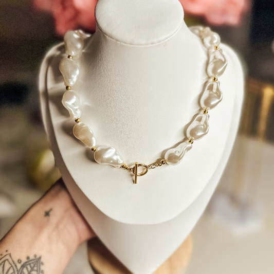 Ariel Pearl Choker